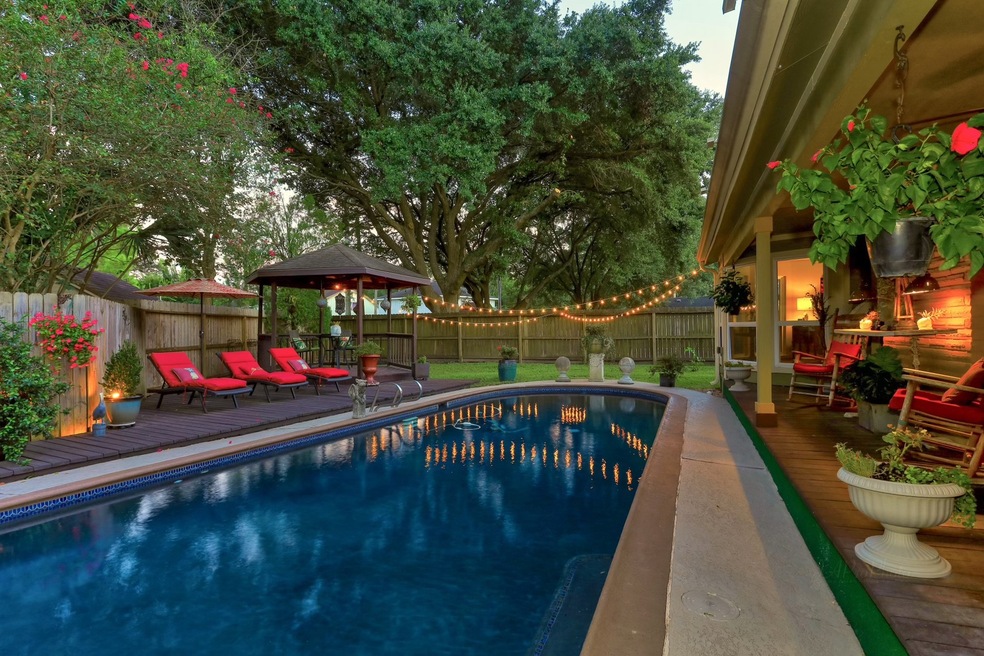 7610 Long Creek Ct, Houston, TX 77088 - photo 1