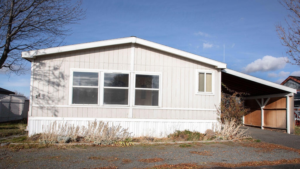 4751 Bellm Dr unit 28, Klamath Falls, OR 97603 - photo 1