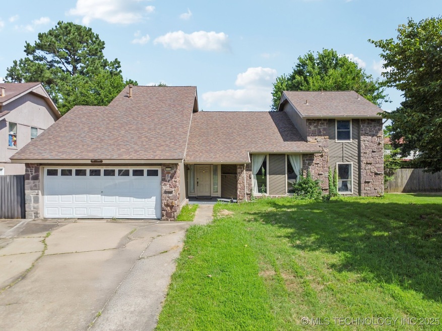 1813 N 15th St, Broken Arrow, OK 74012 - photo 1