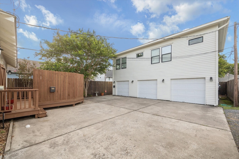 611 E 20th St unit B, Houston, TX 77008 - photo 1