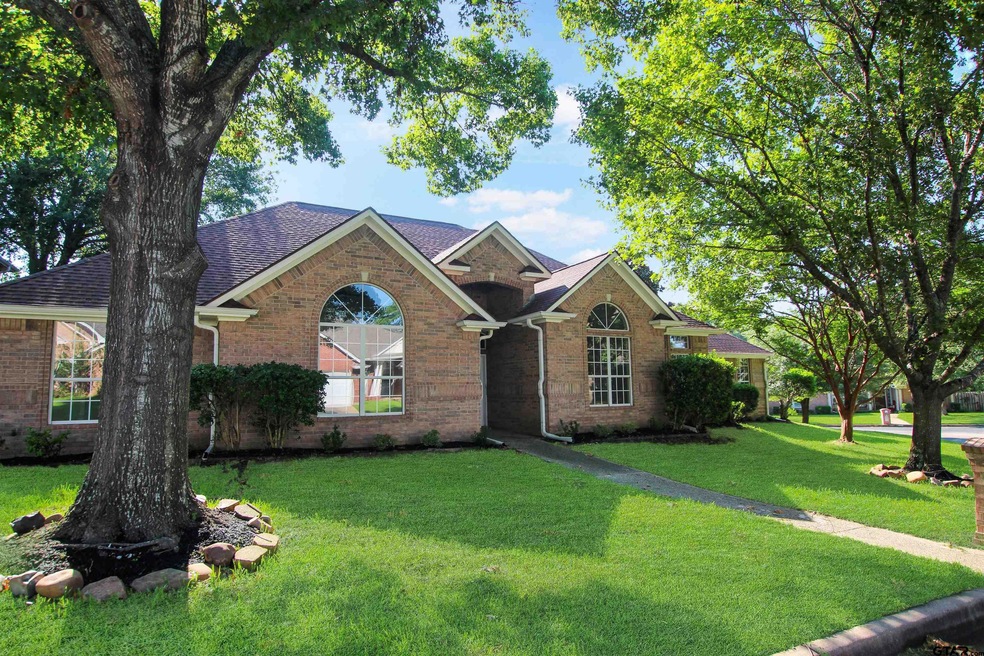 5724 Thomas Nelson Dr, Tyler, TX 75707 - photo 1