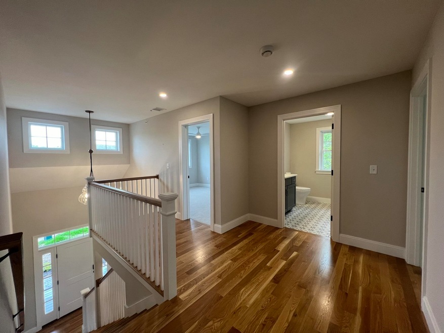 244 Sage Ln unit 32, Portsmouth, NH 03801 - photo 1