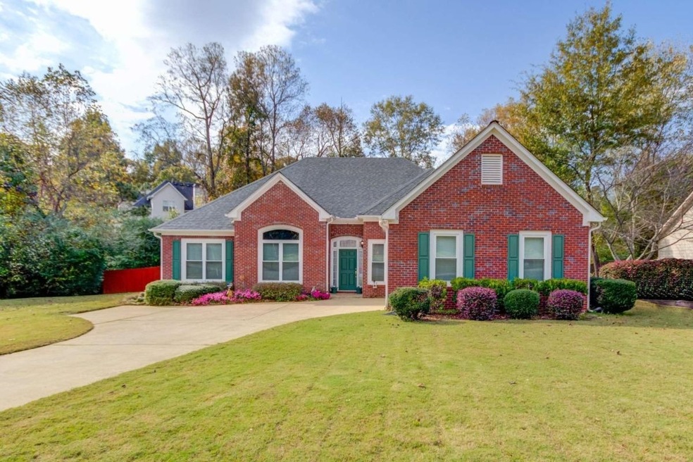 252 Dogwood View Ln, Suwanee, GA 30024 - photo 1