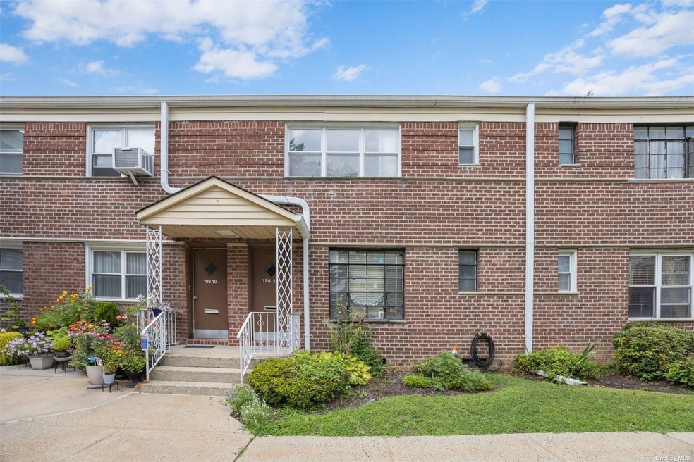 19821 Dunton Ave unit 2, Hollis, NY 11423 - photo 1