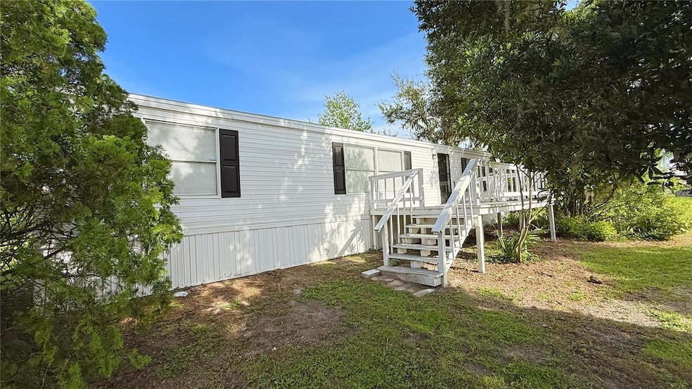 3335 Fox Ridge Blvd, Zephyrhills, FL 33543 - photo 1