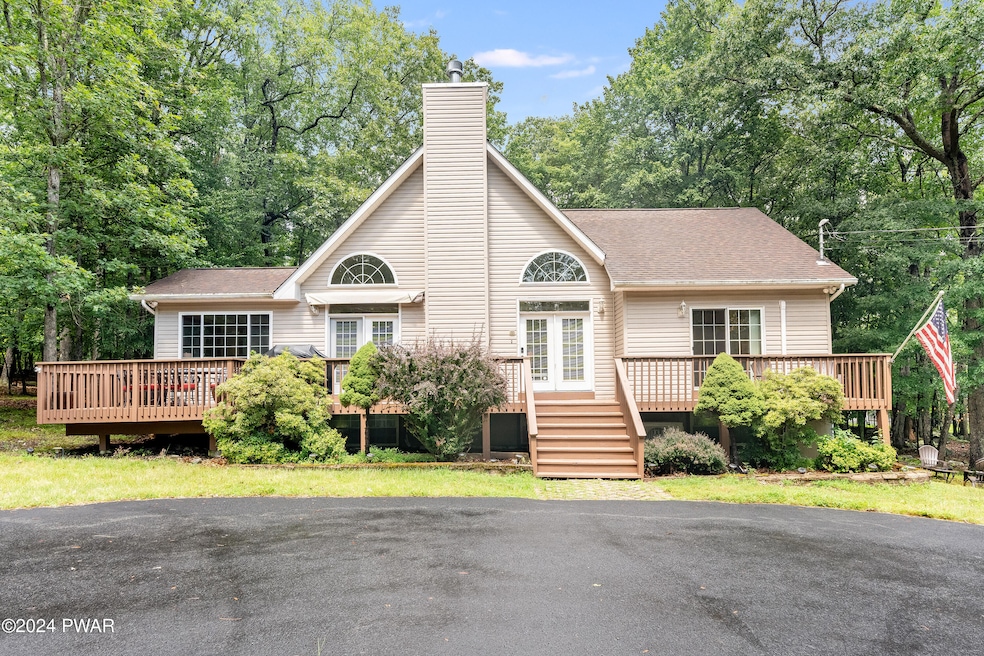 111 Firelight Ln, Lackawaxen, PA 18435 - photo 1