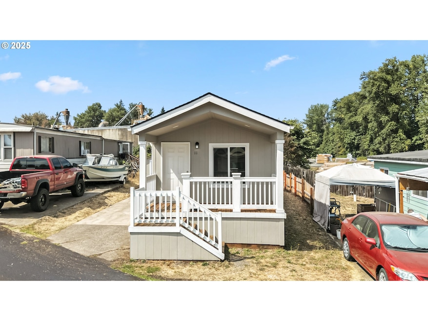 1530 Tamarack St unit 11 St, Sweet Home, OR 97386 - photo 1