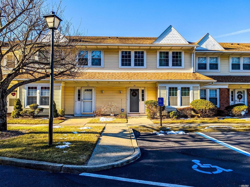 24 Gazebo Ln, Holtsville, NY 11742 - photo 1