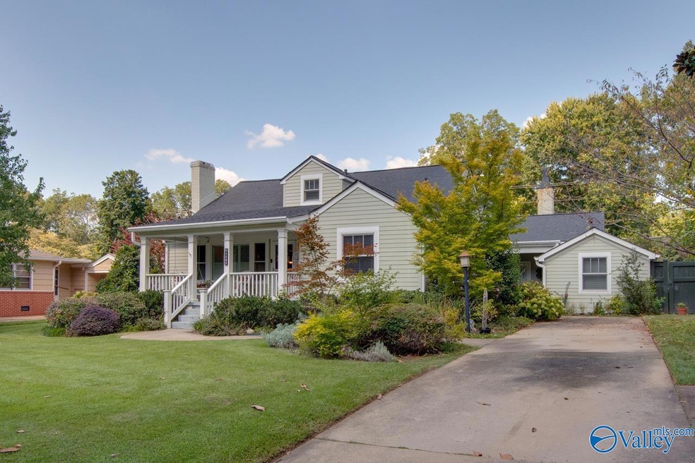 Welcome to 1305 Hermitage Ave!