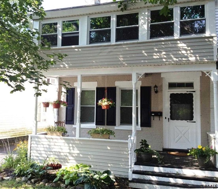 33 Mechanic St, Ballston Spa, NY 12020 - photo 1