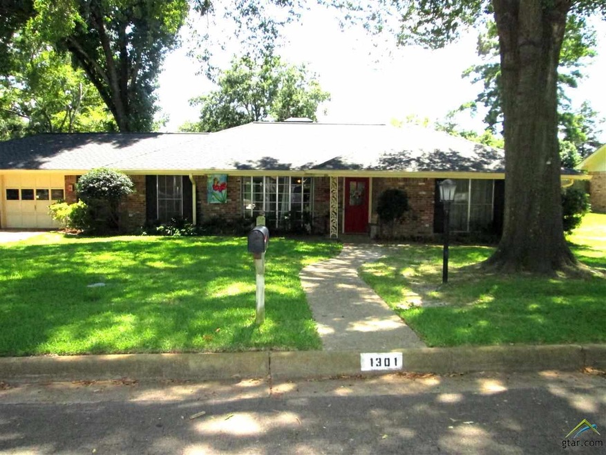 1301 Balmoral Dr, Tyler, TX 75703 - photo 1