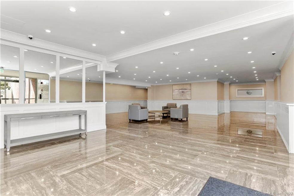 Hyde Park unit 3Y, Stamford, CT 06907 - photo 1