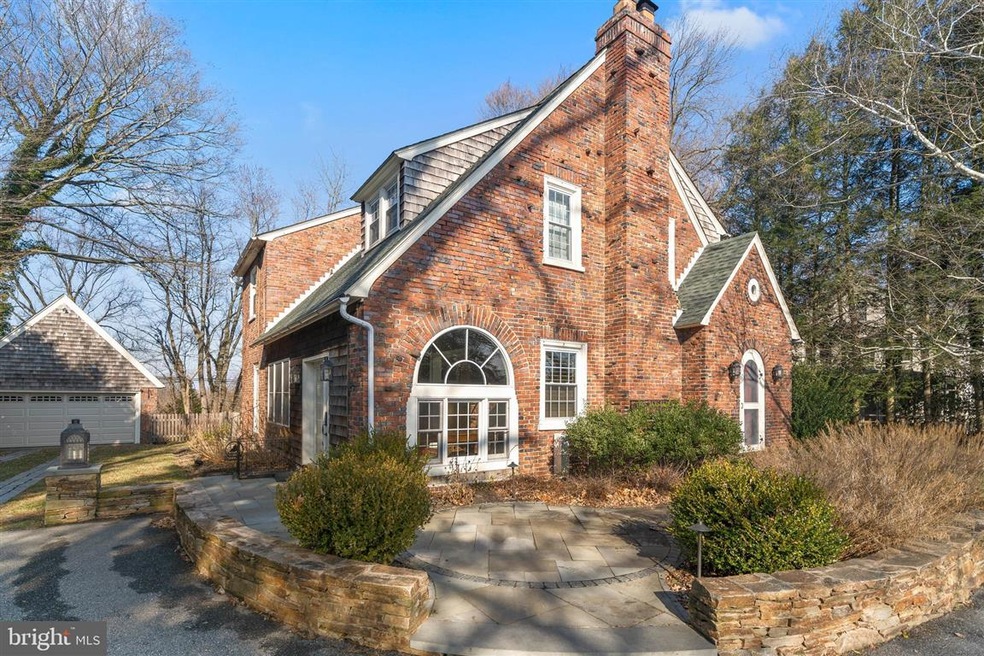 111 E Locust Ln, Kennett Square, PA 19348 - photo 1