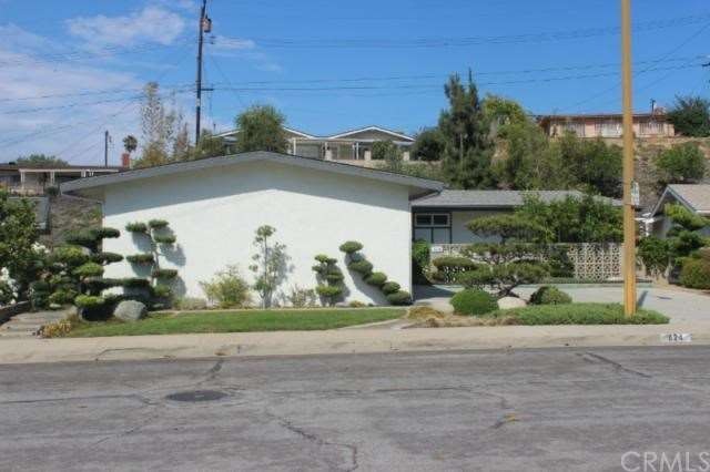 Front of house on 21st Street