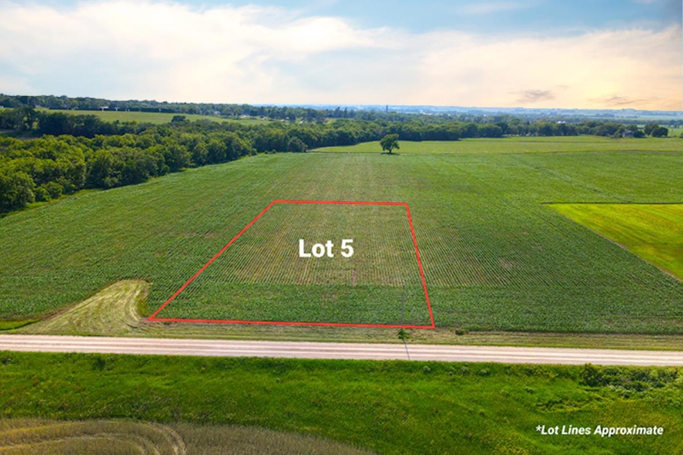 0 Wabash View unit Lot 5 11529965, Shenandoah, IA 51601 - photo 1