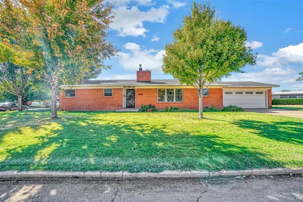 1901 Sumner Dr, Altus, OK 73521 MLS 1084221