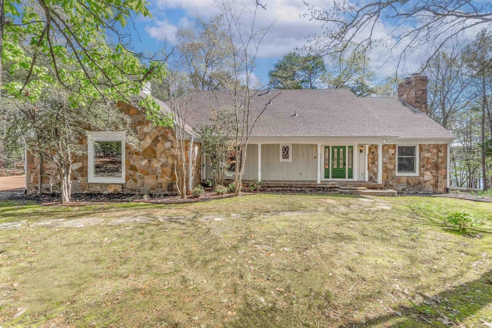 For Sale $595,000 • Co-Listing Agent