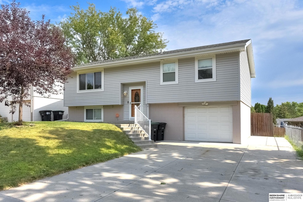 4911 N 129th Ave, Omaha, NE 68164 - photo 1