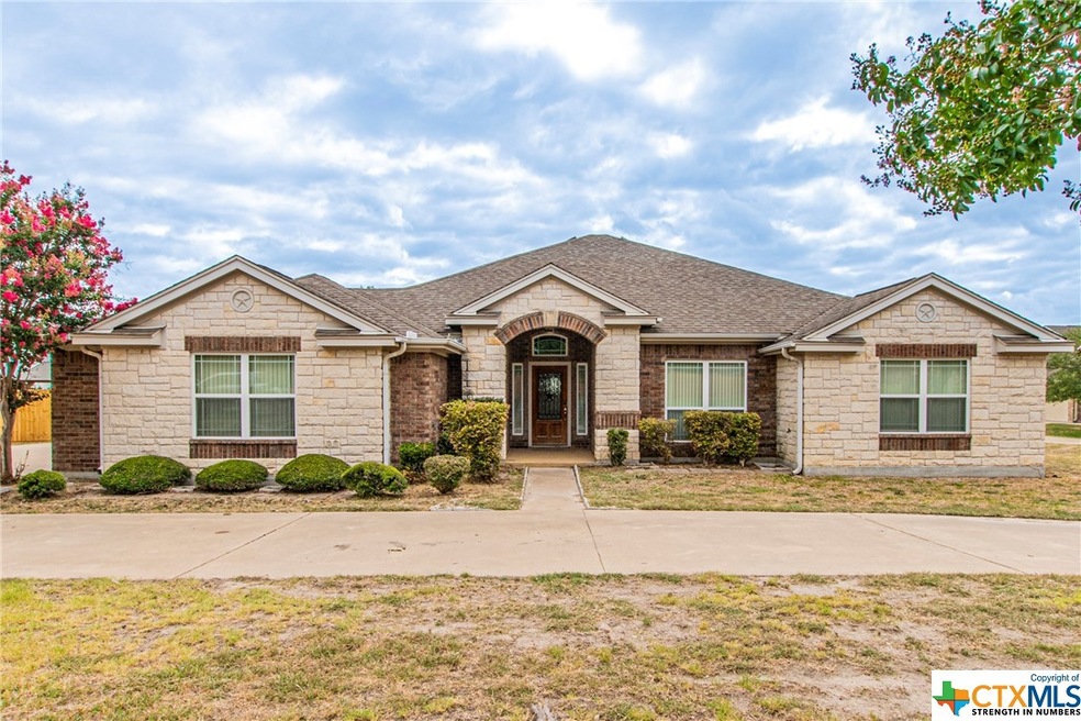 332 Skyline Dr, Copperas Cove, TX 76522 - photo 1