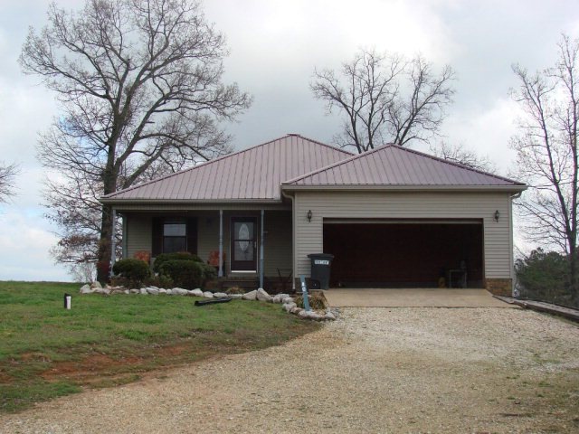 7935 80 Lanes End Cove, Springville, TN 38256 - photo 1