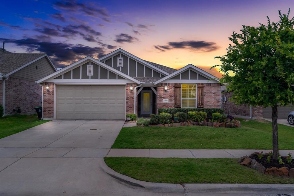 Welcome to 1809 Ridge Creek Lane!