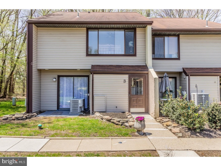 13 W Azalea Ln, Mount Laurel, NJ 08054 - photo 1