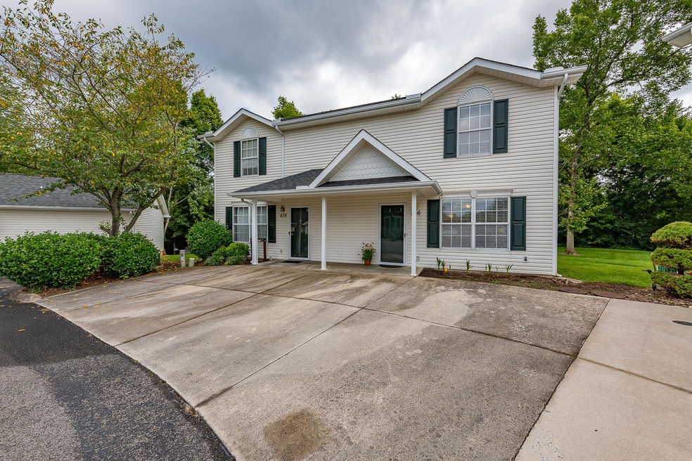 836-Duchess-Way-2
