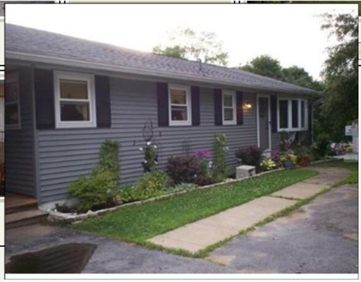 105 Pleasant St, Spencer, MA 01562 - photo 1