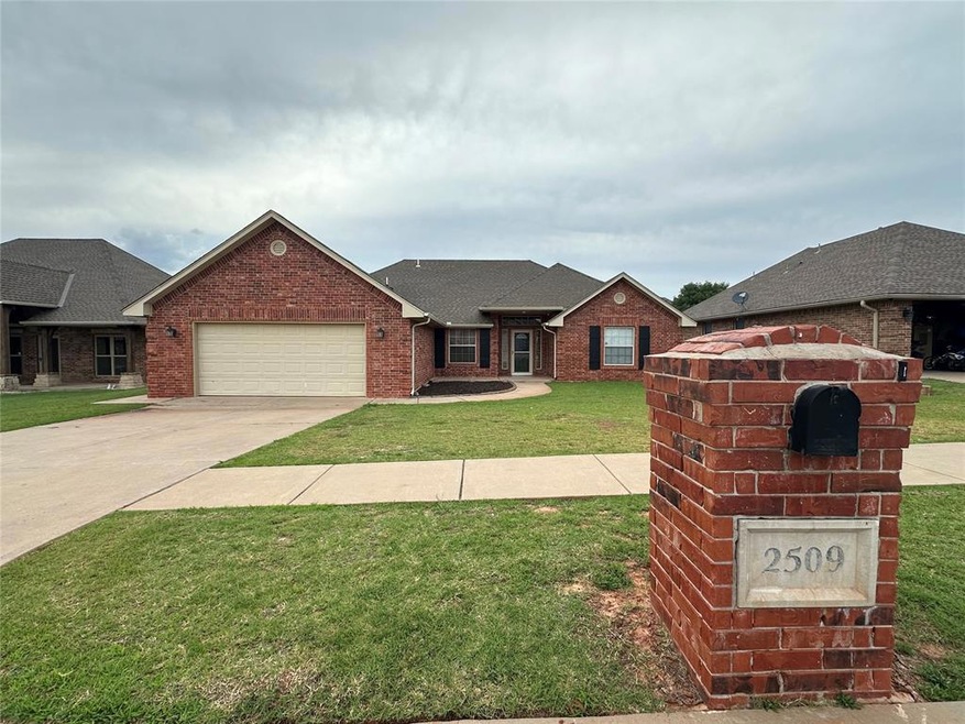 2509 SE 9th St, Moore, OK 73160 - photo 1