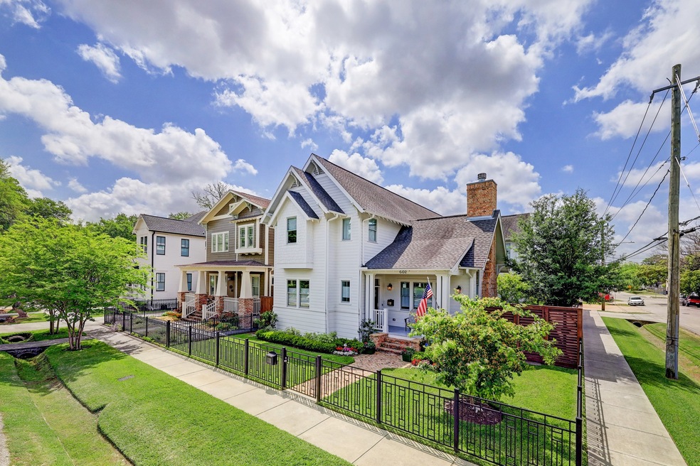 602 E 21st St, Houston, TX 77008 - photo 1