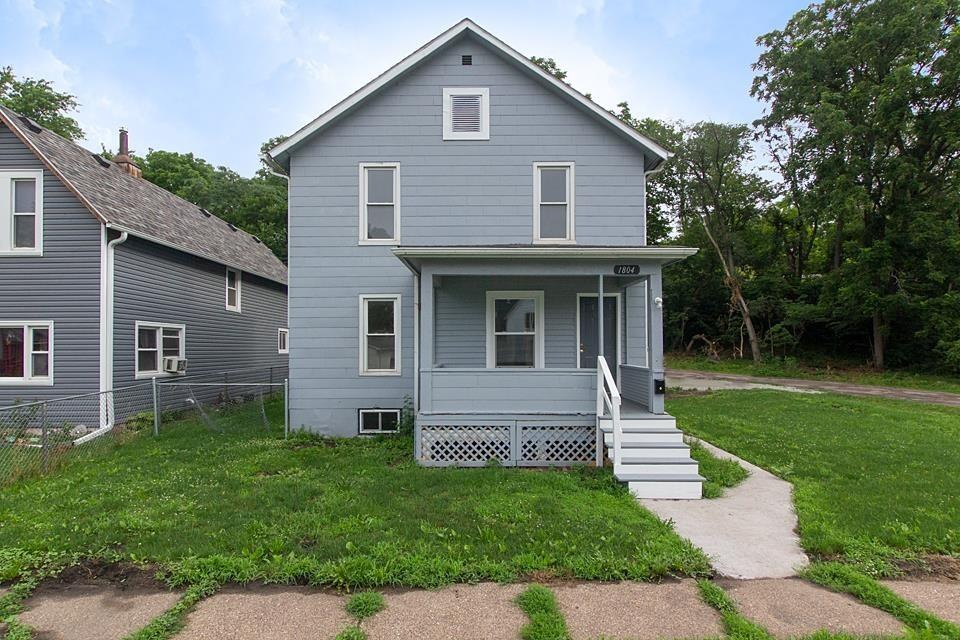 1804 W 5th St, Davenport, IA 52802 - photo 1