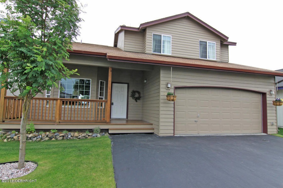 Welcome home to 2324 Marian Bay Circle