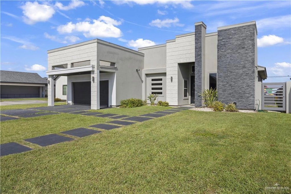 5603 N Mockingbird Ave, Pharr, TX 78577 - photo 1