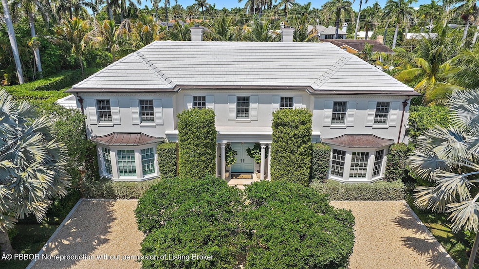 255 Emerald Ln, Palm Beach, FL 33480 - photo 1