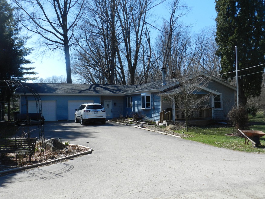 502 Hillcrest Rd, Niles, MI 49120 - photo 1