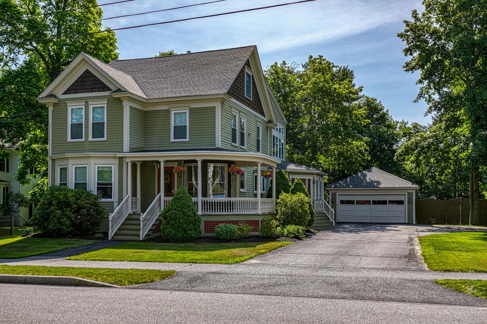 98 Davis Ave, Auburn, ME 04210 - photo 1