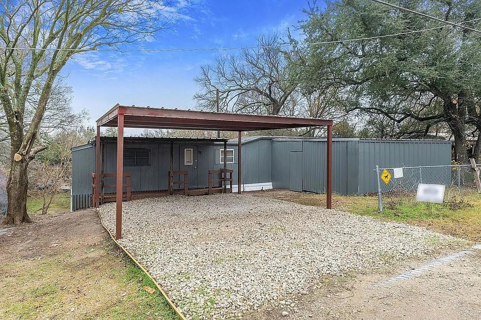 331 Longhorn Trail, Weatherford, TX 76087 - photo 1