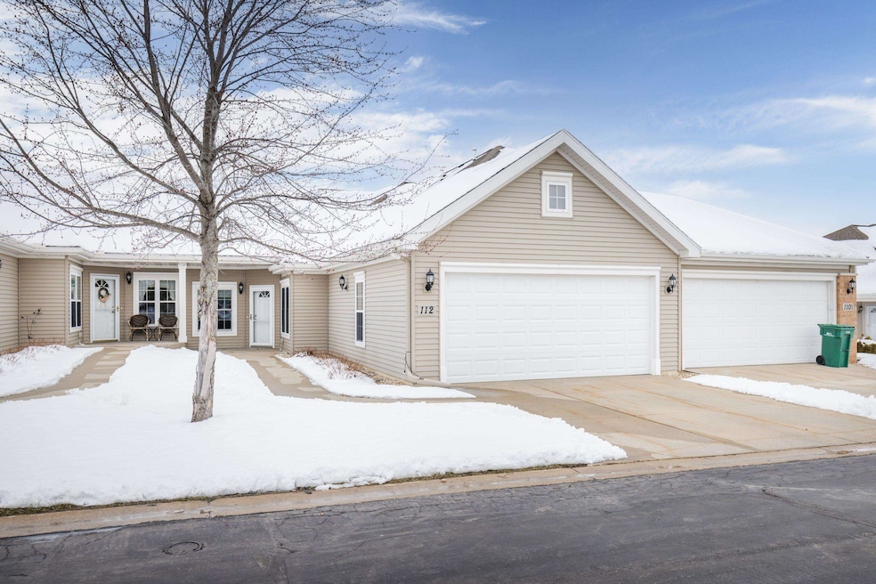 112 Northlight Way unit 53, Fitchburg, WI 53711 - photo 1