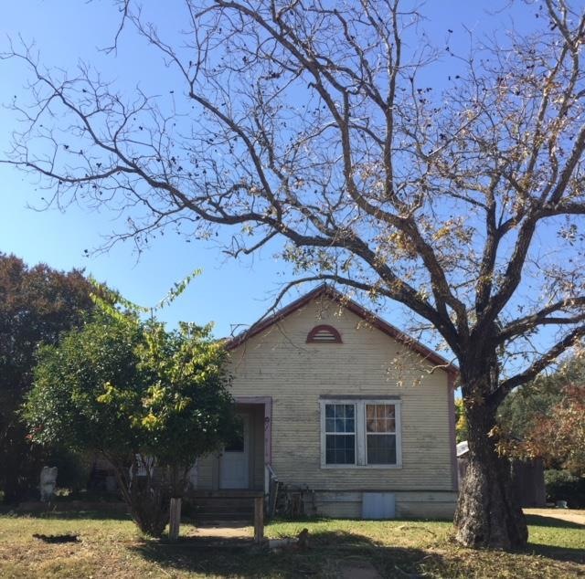 432 S Milam St, Fredericksburg, TX 78624 - photo 1