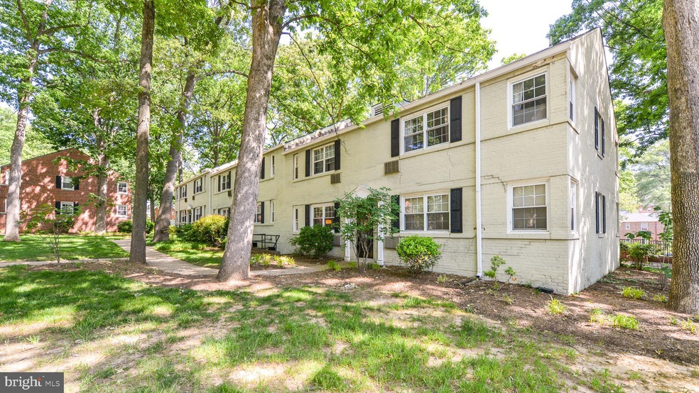 201 N Trenton St unit 2011, Arlington, VA 22203 - photo 1