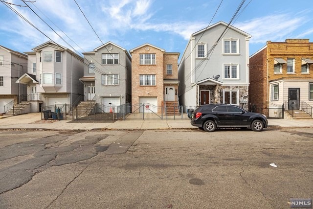 652 4th St unit 1, Newark, NJ 07107 - photo 1