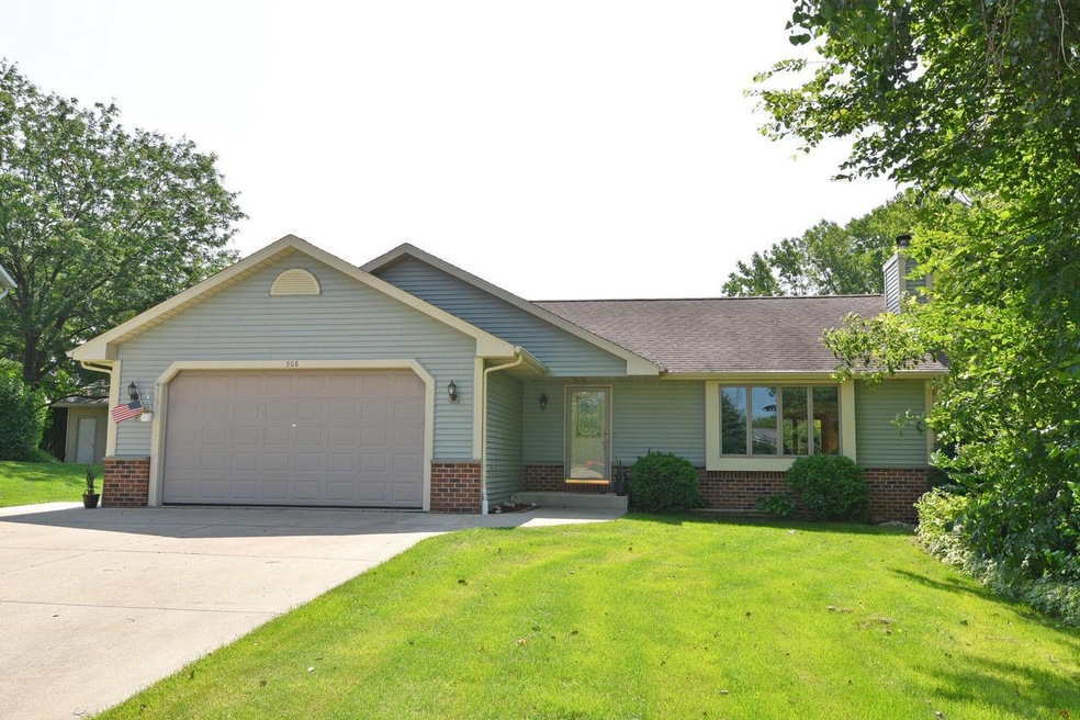 508 Nordic Ln, Slinger, WI 53086 - photo 1