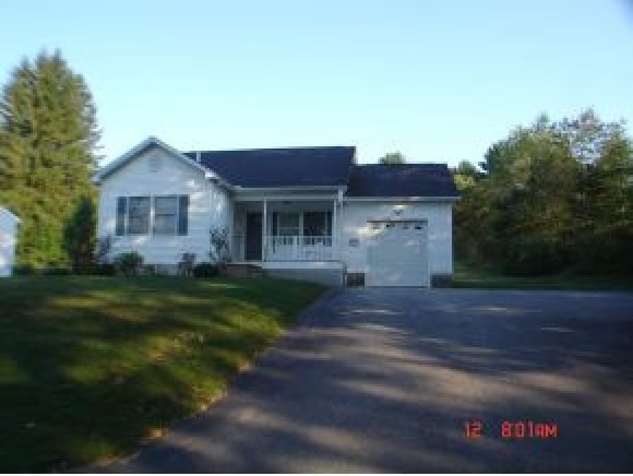 15 Summer St, Ashland, NH 03217 - photo 1