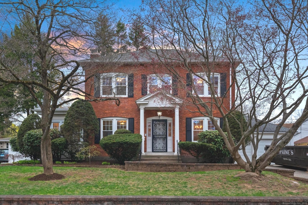 5 Riggs Ave, West Hartford, CT 06107 - photo 1