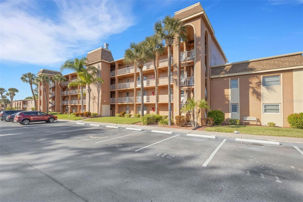 New Atlantis Club unit 119, Largo, FL 33774 - photo 1