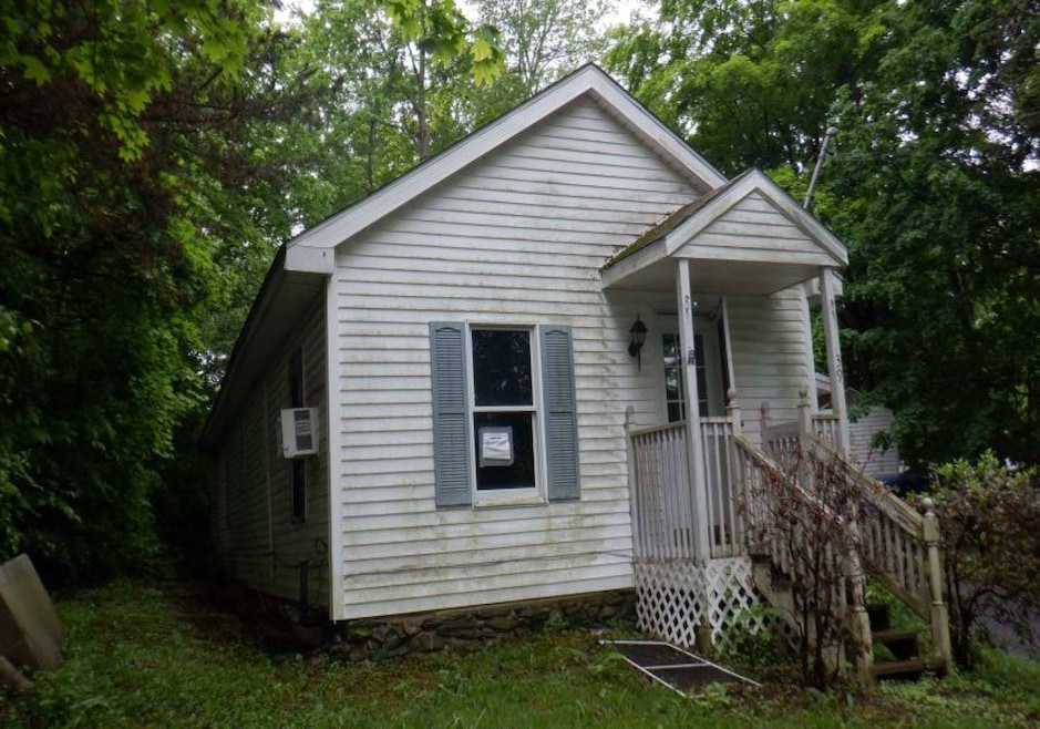 39 Bircher Ave, Poughkeepsie, NY 12601 - photo 1