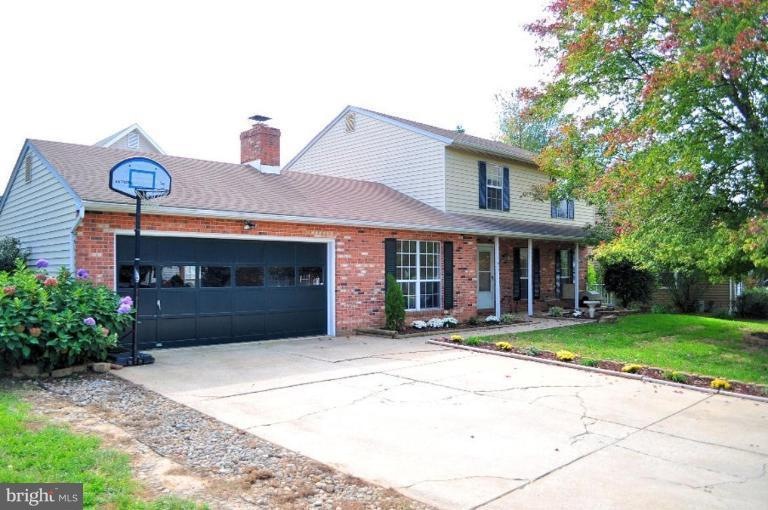 1677 Brimfield Cir, Sykesville, MD 21784 - photo 1