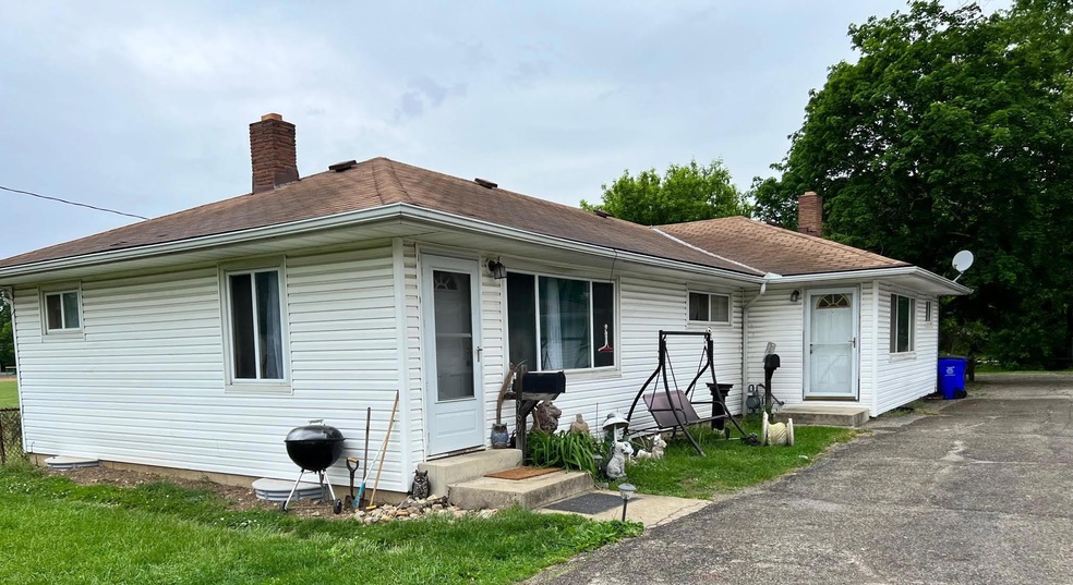 960-962 - Front - Ranch