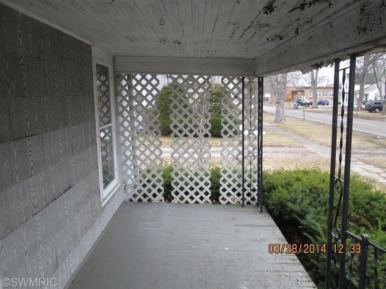 404 Wenzel St, Sturgis, MI 49091 - photo 1