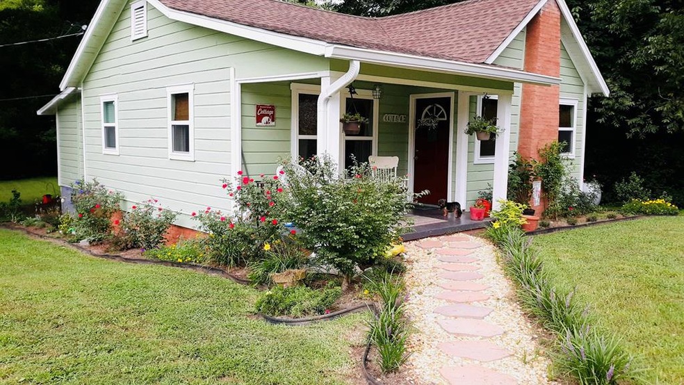 1841 Freeport Rd NW, Dalton, GA 30720 - photo 1